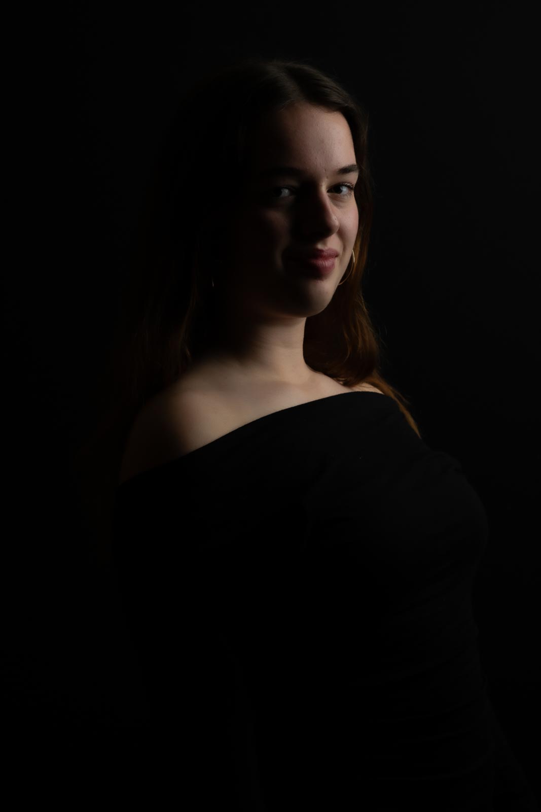 Portret in de natuur met elegante kleuren